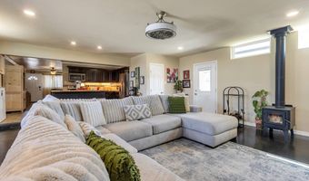 1313 Doran St, Andrews, TX 79714