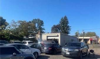 9 Maplewood Ave, Bloomfield, CT 06002