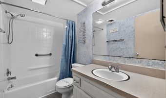 438 OCEAN Pkwy 10, Berlin, MD 21811