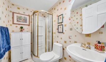 53 Jordan Rd, Amherst, NY 14221