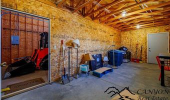 40 Castle Rock Rd, Cody, WY 82414