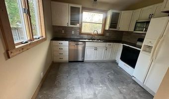 34 Elm Blvd, Babbitt, MN 55706