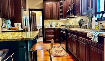 17 Lincoln St, Newport, RI 02840
