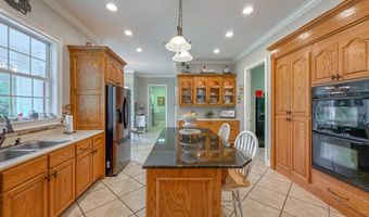 501 River Oaks Dr, Bainbridge, GA 39817