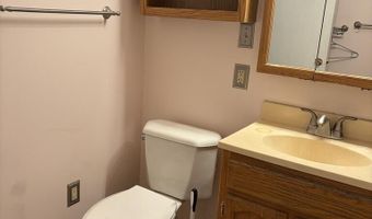 1020 Mallard Ln, Bethel, AK 99559
