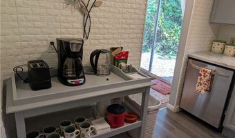 1494 Hilton Dr, Akron, OH 44313