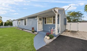 1228 Pacific Ave, Beachwood, NJ 08722