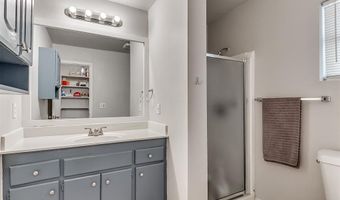 6810 NW 50th St, Bethany, OK 73008