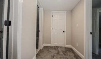 32 Raymond Rd, Auburn, NH 03032