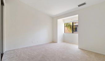 811 Kalpati Crk B, Carlsbad, CA 92008