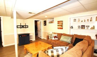 49 Parramatta Rd, Beverly, MA 01915