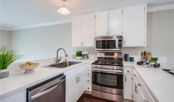 5573 Kiowa Dr, La Mesa, CA 91942
