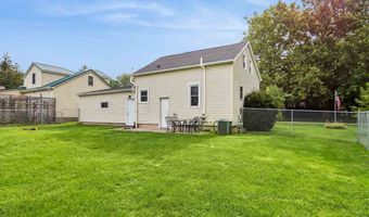 709 12th Ave, Amana, IA 52203