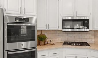 2084 Roberts Pl, Escondido, CA 92029