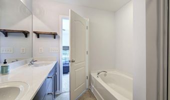 4477 Black Hills Dr NW, Acworth, GA 30101