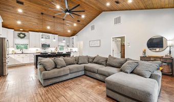 908 Oak Grove Rd, Amity, AR 71921