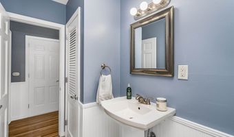 6 Matthew Patten Dr, Bedford, NH 03110