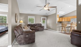 917 Leyland Dr, Albertville, AL 35950
