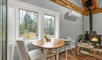 194 Hurricane Rd, Belmont, NH 03220