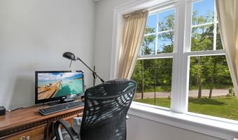 585 Chestnut St, Ashland, MA 01721