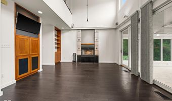 13167 Pennington Rd, Fishers, IN 46037