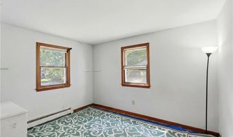 42 Charles Ave, Charlestown, RI 02813