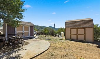 23315 Old Wagon Rd, Escondido, CA 92027
