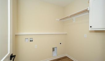 1018 Bluestem Cir, Baldwin City, KS 66006