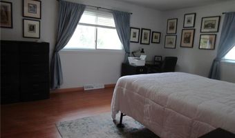 232 E Thielke Ave, Appleton, MN 56208