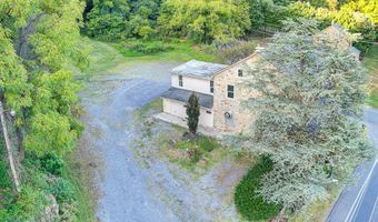 2165 STATE St, Alburtis, PA 18011