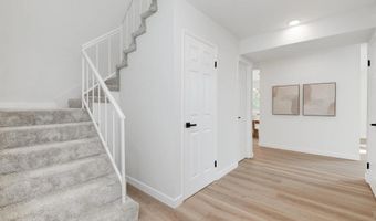 9830 Lyncarol Dr, La Mesa, CA 91941