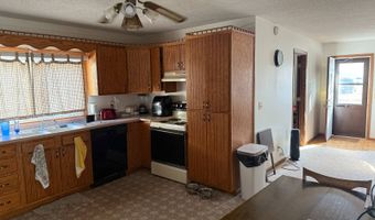 325 S Maple St, Ainsworth, NE 69210
