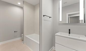 429 LEMONTE St, Philadelphia, PA 19128