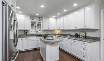 1 Escondite Ln, Hot Springs, AR 71909