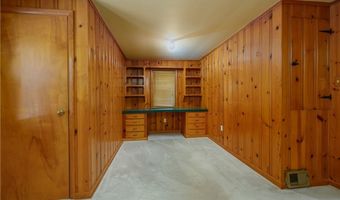 2035 Thornhill Dr, Akron, OH 44313