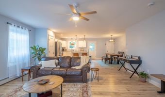 30 Firefly Ln, Bangor, ME 04401