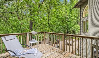240 Pettis Ave NE, Ada, MI 49301