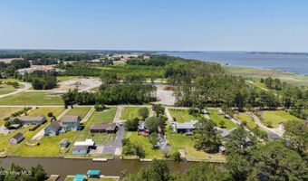 136 Simpson Rd, Barco, NC 27917