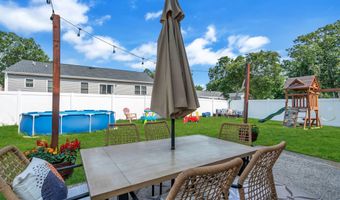 728 NEPTUNE Ave, Beachwood, NJ 08722