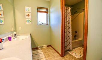 1524 N Harrison St, Aberdeen, SD 57401