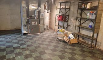 2250 N QUANTICO St, Arlington, VA 22205