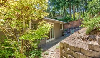 1037 Pinecrest Ter, Ashland, OR 97520