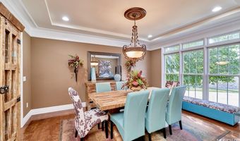 259 Meadowbrook Country Club Est, Ballwin, MO 63011