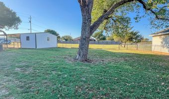 301 S Rose St, Archer City, TX 76351
