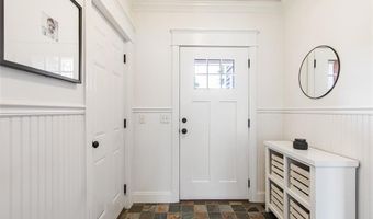 23 South St, Barrington, RI 02806