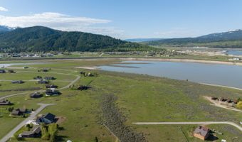 E LAKE CABIN Road, Alpine, WY 83128