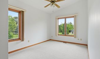 1657 Wake Robin Ct, Ann Arbor, MI 48103