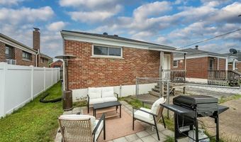 9327 Mackenzie Rd, Affton, MO 63123