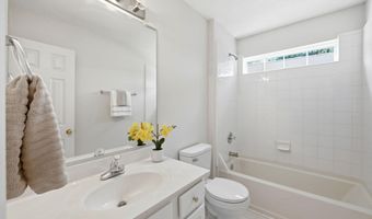 1219 Waterford Green Dr, Apex, NC 27502