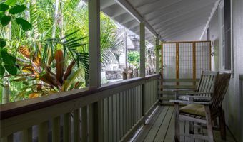 59-165 Ke Nui Rd A, Haleiwa, HI 96712
